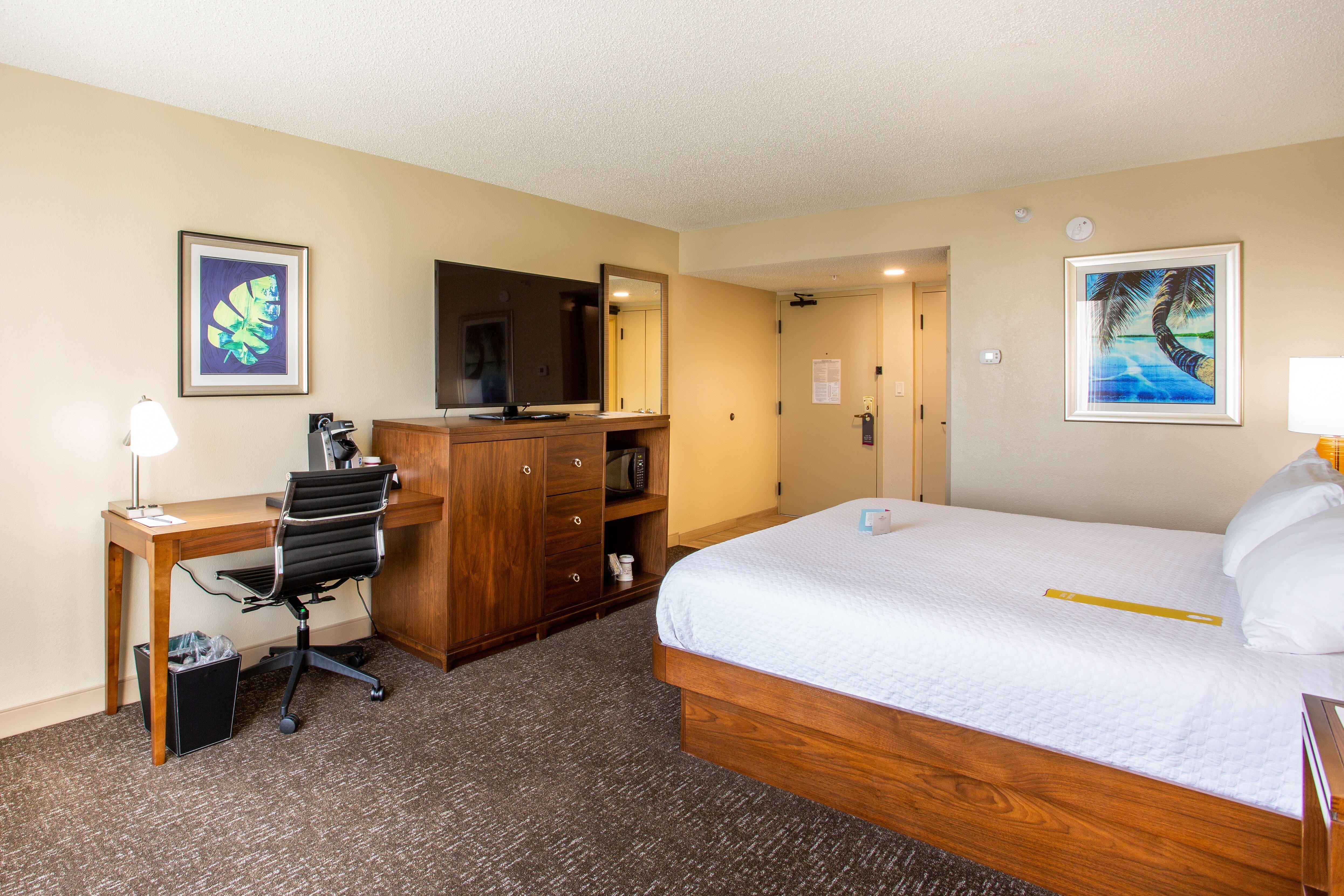 Doubletree By Hilton Fort Myers At Bell Tower Shops Экстерьер фото