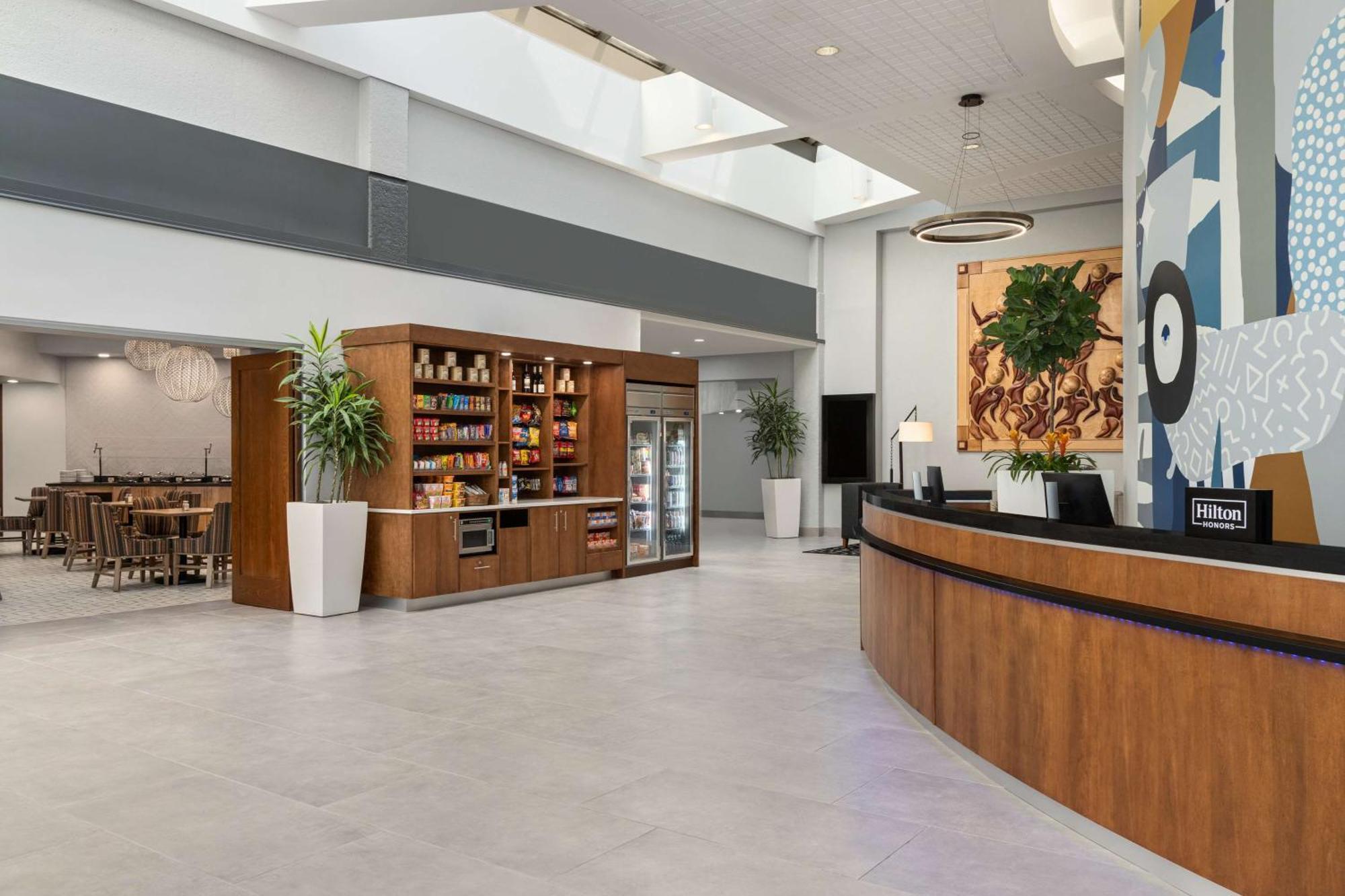 Doubletree By Hilton Fort Myers At Bell Tower Shops Экстерьер фото
