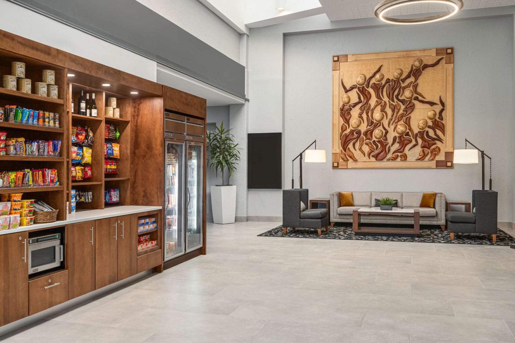 Doubletree By Hilton Fort Myers At Bell Tower Shops Экстерьер фото