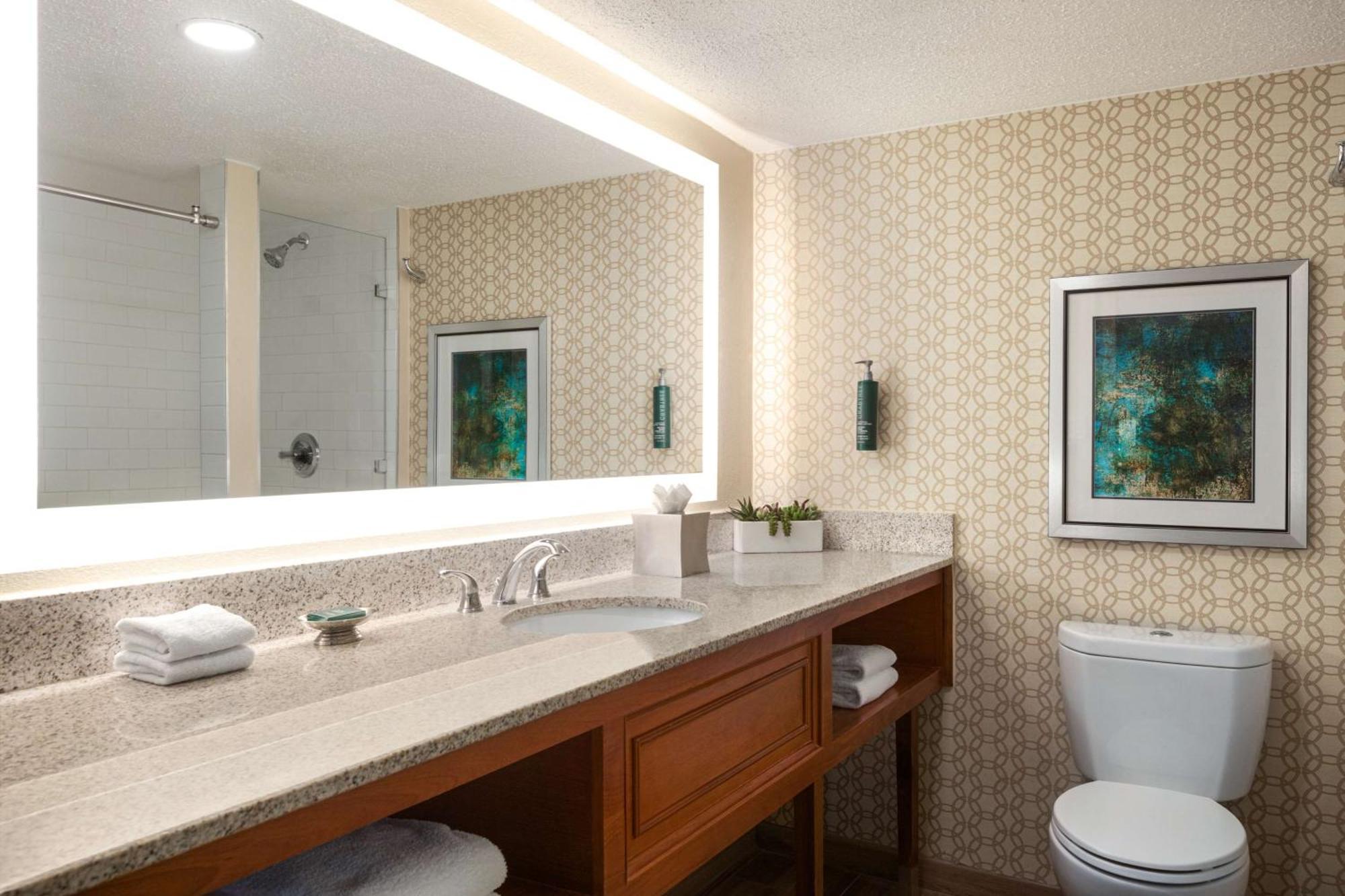 Doubletree By Hilton Fort Myers At Bell Tower Shops Экстерьер фото