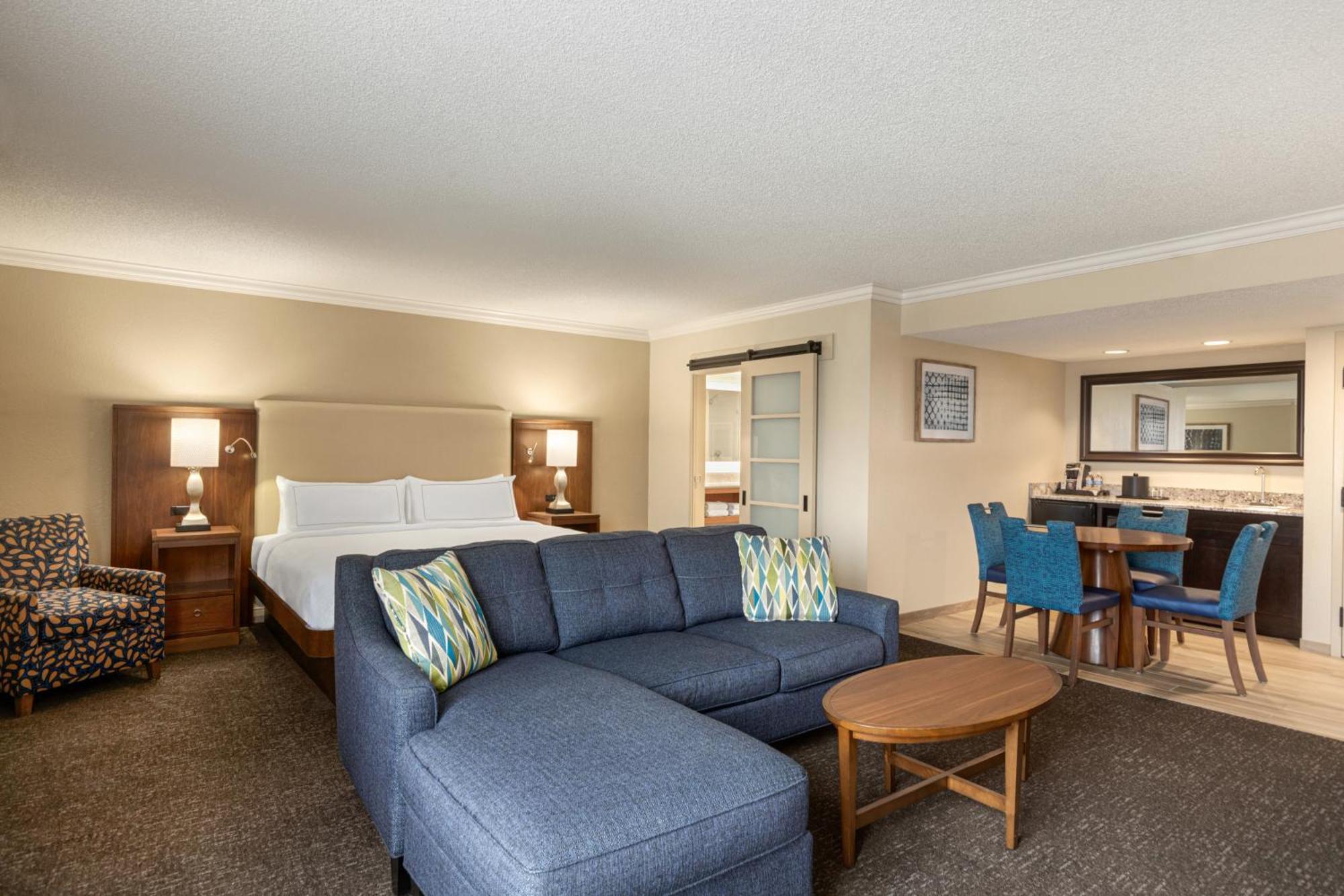 Doubletree By Hilton Fort Myers At Bell Tower Shops Экстерьер фото