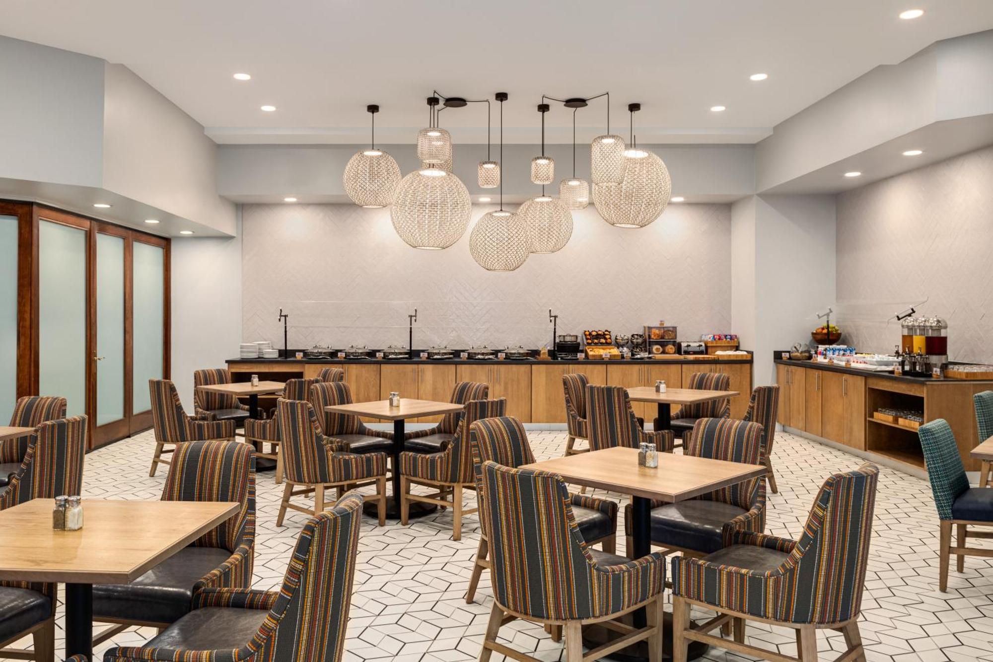 Doubletree By Hilton Fort Myers At Bell Tower Shops Экстерьер фото