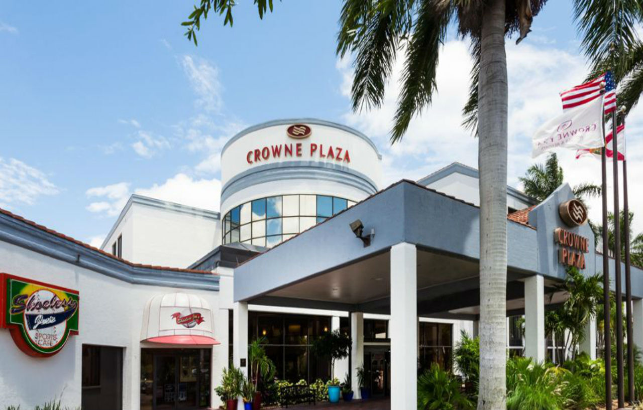 Doubletree By Hilton Fort Myers At Bell Tower Shops Экстерьер фото